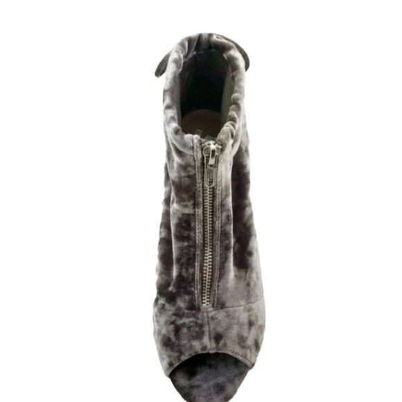REPORT Ankle Boot  Women's 7.5 W  NWOB  Luxe SAKAI Peek-Toe Bootie  Gray Velvet - Picture 2 of 7